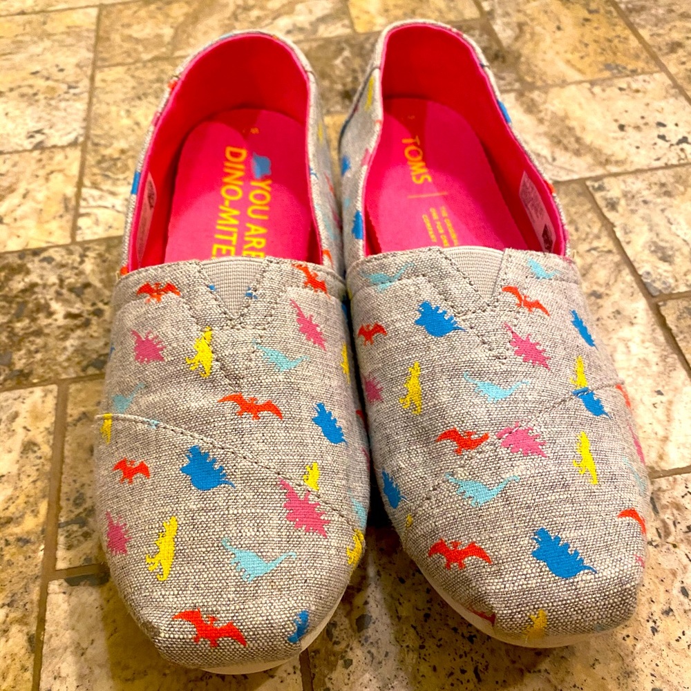 Dinosaur Toms